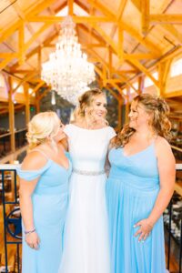 Colorful_Sunny_Fryeburg_Maine_New_England_Wedding_Photographer_Old_Saco_Inn_Summer