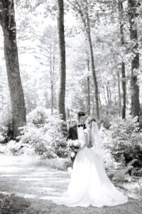 Colorful_Sunny_Fryeburg_Maine_New_England_Wedding_Photographer_Old_Saco_Inn_Summer