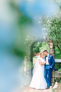 Colorful_Sunny_Fryeburg_Maine_New_England_Wedding_Photographer_Old_Saco_Inn_Summer