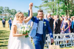 Colorful_Sunny_Fryeburg_Maine_New_England_Wedding_Photographer_Old_Saco_Inn_Summer