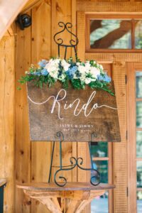 Colorful_Sunny_Fryeburg_Maine_New_England_Wedding_Photographer_Old_Saco_Inn_Summer
