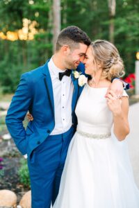 Colorful_Sunny_Fryeburg_Maine_New_England_Wedding_Photographer_Old_Saco_Inn_Summer