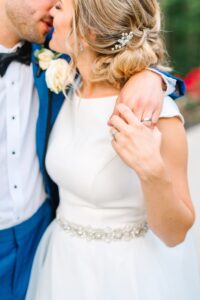 Colorful_Sunny_Fryeburg_Maine_New_England_Wedding_Photographer_Old_Saco_Inn_Summer