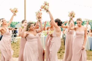 Romantic_and_Whimsical_Summer_Wedding_Bethel_Inn_Maine_Wedding_Photography